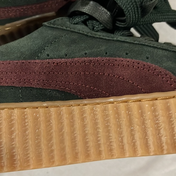 Fenty by Rhianna Green Bordeaux with maroon trim Sz8.5 - Picture 9 of 14